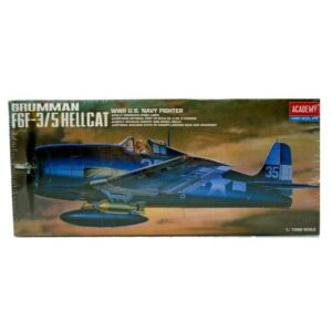 Academy 1:72 Navy Fighter F6F-3/5 Model Kit